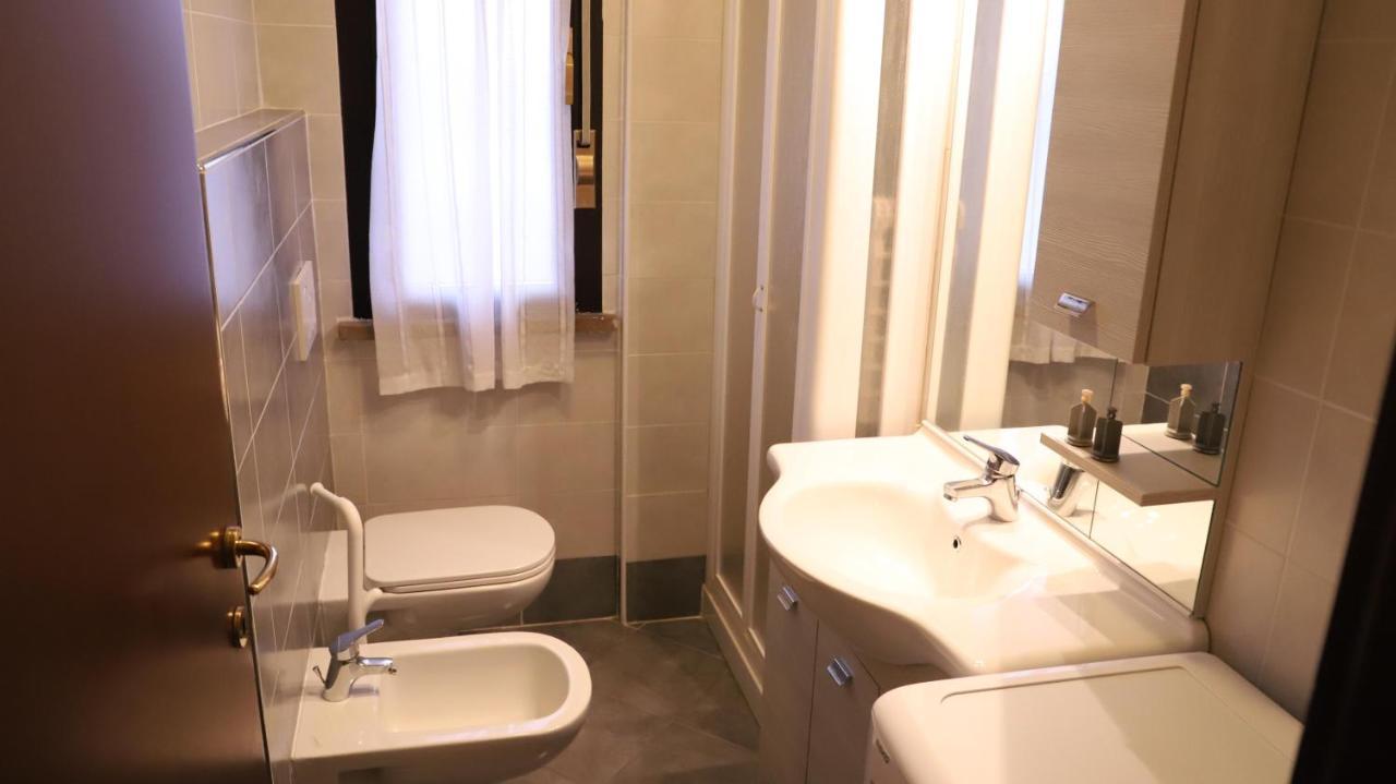 Quadrangolo-gemini Apartment